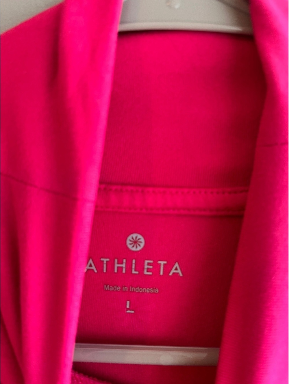 Athleta Long Sleeve Ruched Athletic Turtleneck Top Electric Pink Large - Picture 4 of 9